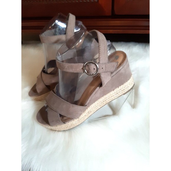 Big Budda Women's Size 9 Tan Suede Criss Cross Straps Espadrille Wedge Sandals - Picture 4 of 7